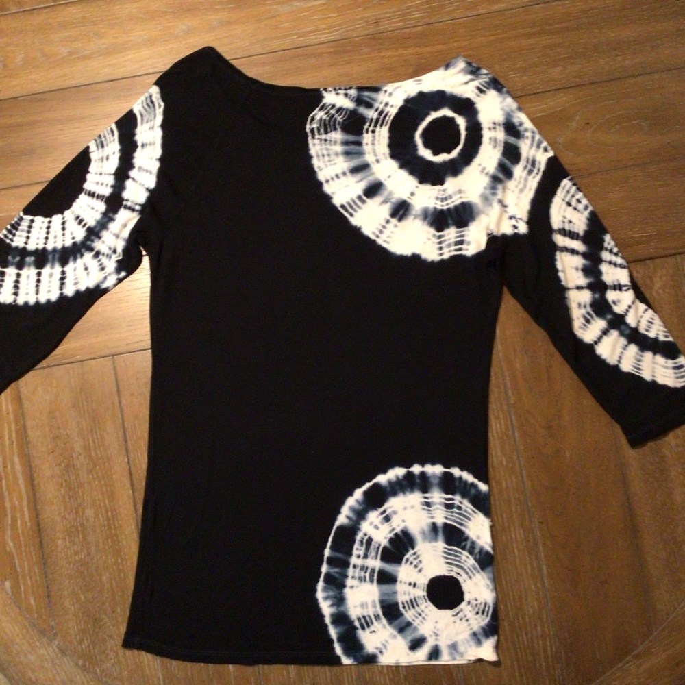 Black and White Tie-Dye Women's Top
